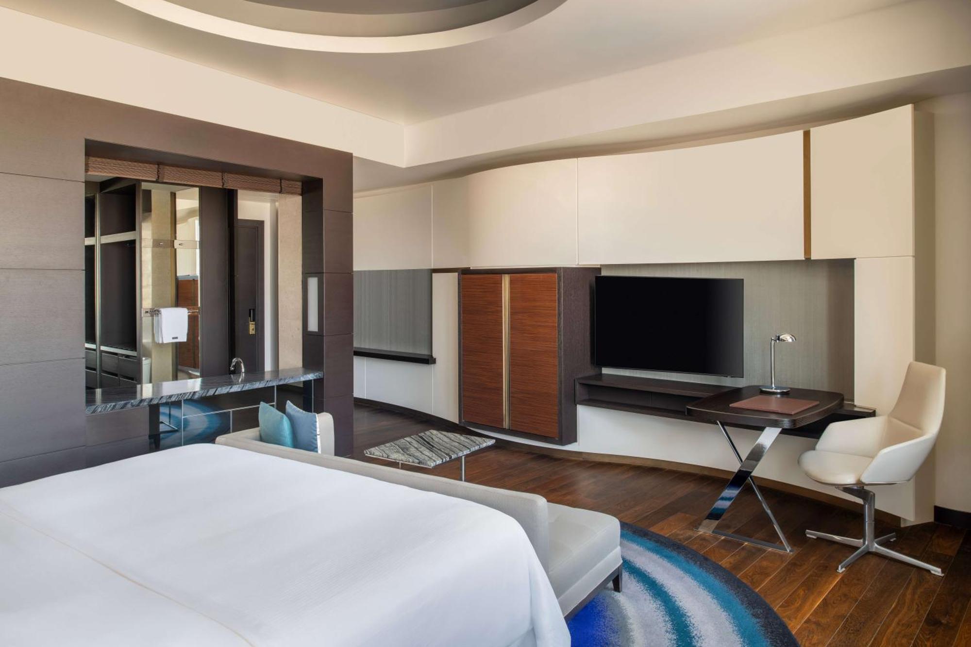 The Westin Doha Hotel & Spa Bagian luar foto